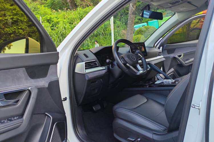 Used BYD Song Pro New Energy 2019 DM 1.5T Four-Wheel Drive Performance Edition Deluxe Model Interior 2