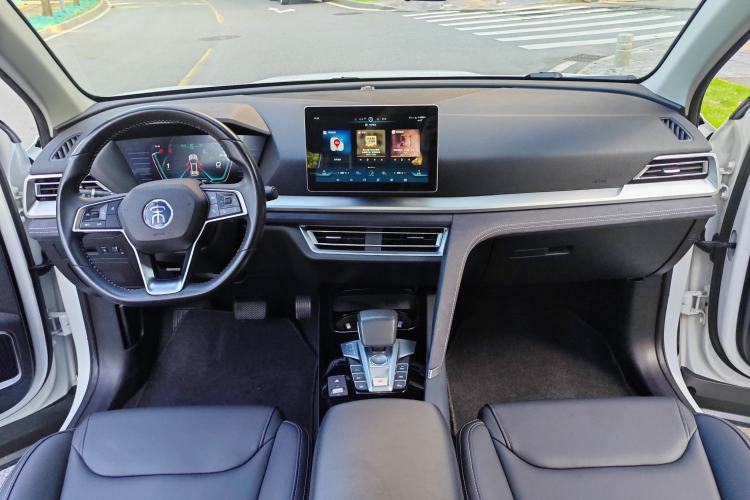 Used BYD Song Pro New Energy 2019 DM 1.5T Four-Wheel Drive Performance Edition Deluxe Model Interior 3