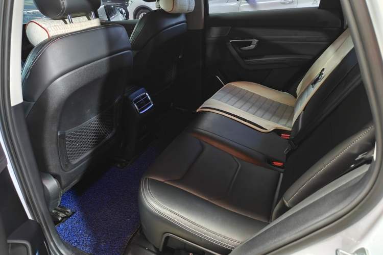 Used BYD Song Pro New Energy 2019 DM 1.5T Four-Wheel Drive Performance Edition Flagship Model Interior 3