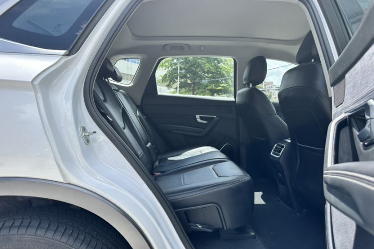 Used BYD Song Pro New Energy 2019 DM 1.5T Four-Wheel Drive Performance Edition Deluxe Model Interior 3