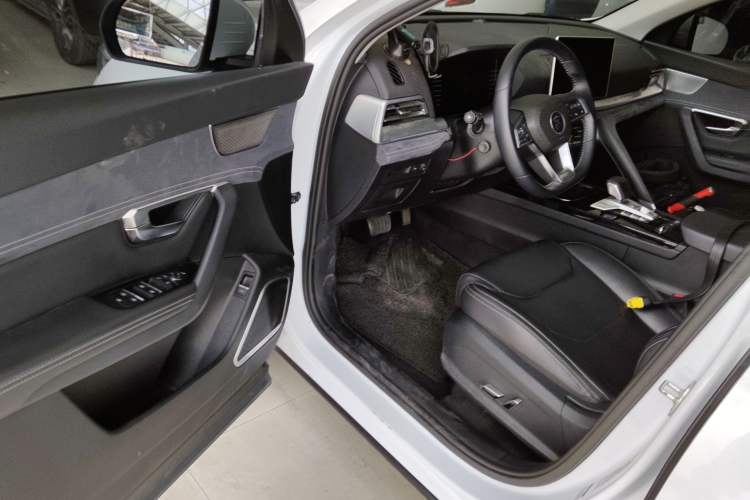 Used BYD Song Pro New Energy 2019 EV High-Power Deluxe Model Interior 3