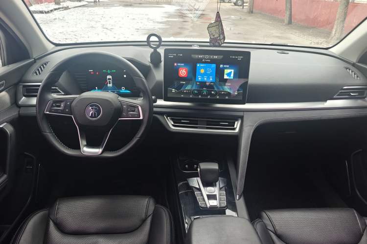 Used BYD Song Pro New Energy 2019 EV High-Power Long-Range Flagship Model Interior 4