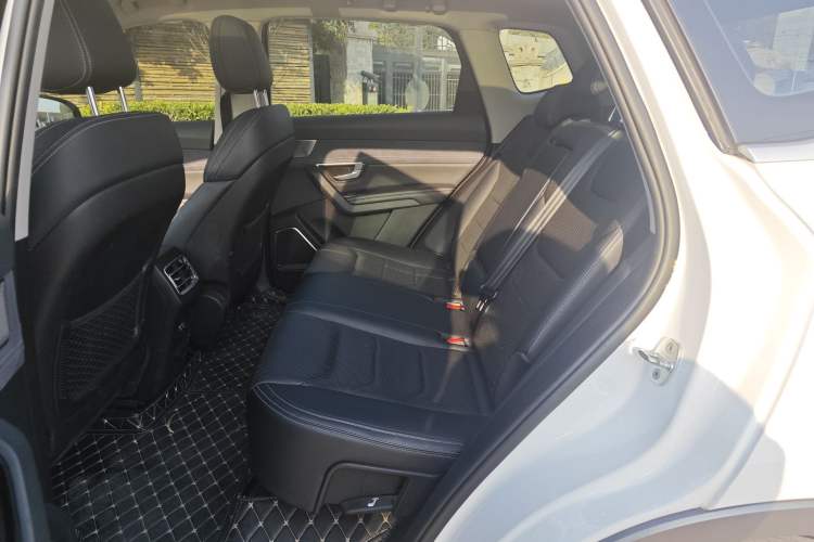 Used BYD Song Pro New Energy 2019 EV High-Power Long-Range Flagship Model Interior 5