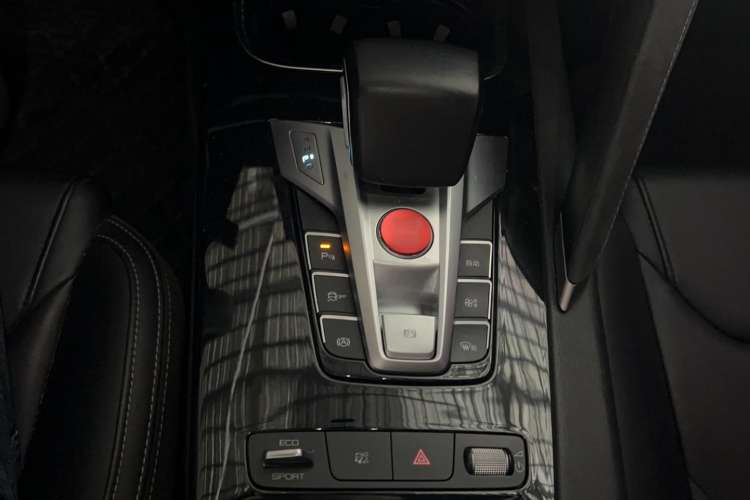 Used BYD Song Pro New Energy 2019 EV High-Power Luxury Model Interior 5
