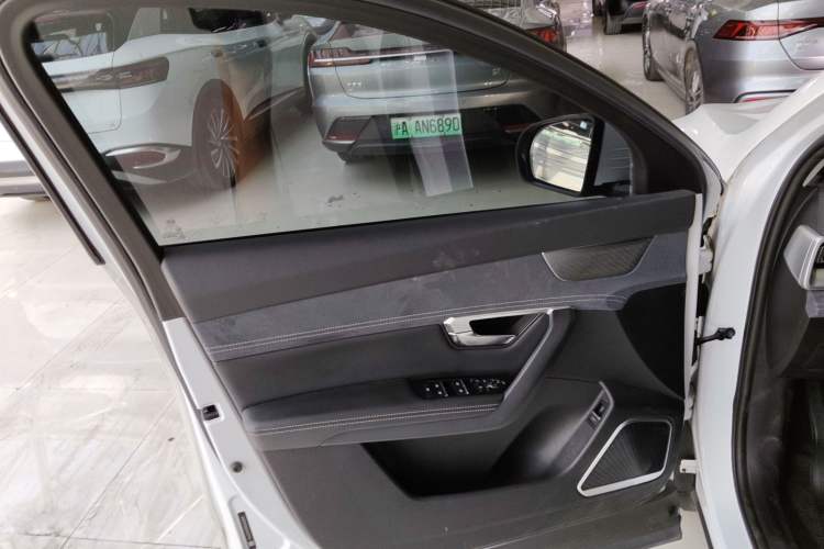 Used BYD Song Pro New Energy 2019 EV High-Power Deluxe Model Interior 7