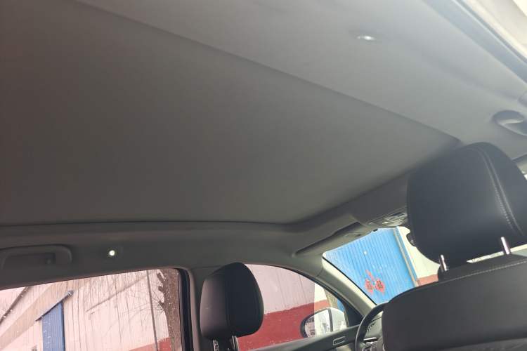 Used BYD Song Pro New Energy 2019 EV High-Power Long-Range Flagship Model Interior 8