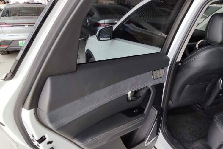 Used BYD Song Pro New Energy 2019 EV High-Power Deluxe Model Interior 8