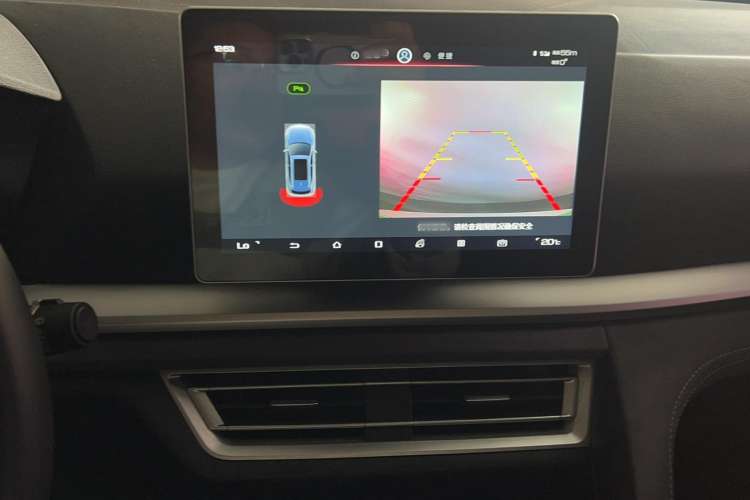 Used BYD Song Pro New Energy 2019 EV High-Power Luxury Model Interior 8
