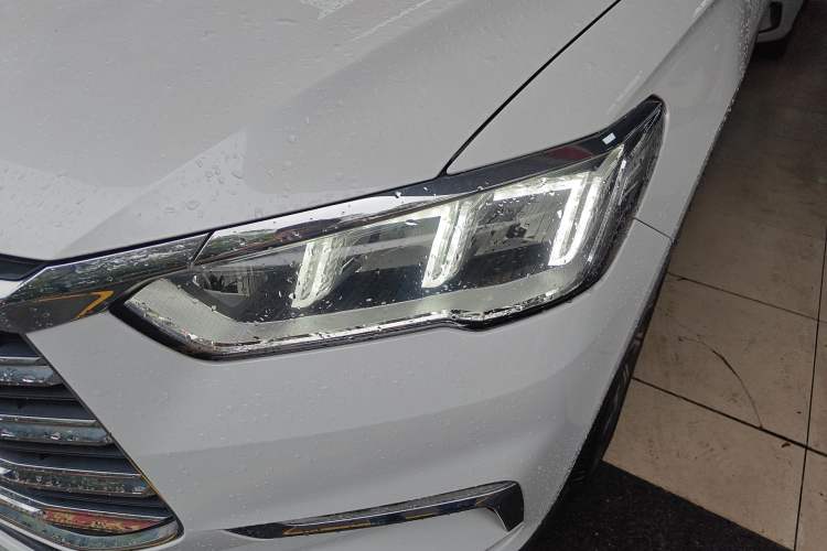 Used BYD Song Pro New Energy 2019 DM 1.5T Four-Wheel Drive Performance Edition Deluxe Model Left Front Headlight