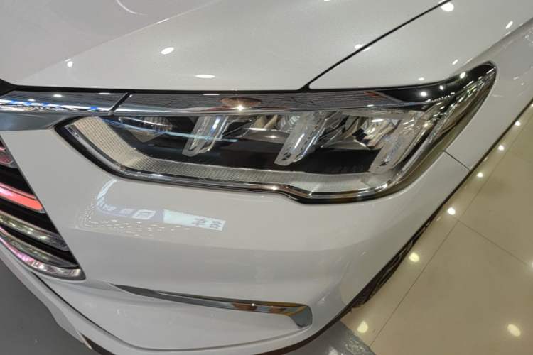 Used BYD Song Pro New Energy 2019 DM 1.5T Four-Wheel Drive Performance Edition Deluxe Model Left Front Headlight