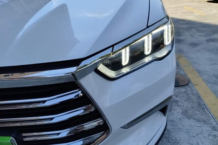 Used BYD Song Pro New Energy 2019 DM 1.5T Four-Wheel Drive Performance Edition Deluxe Model Left Front Headlight