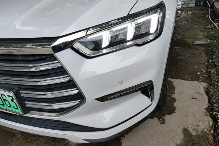 Used BYD Song Pro New Energy 2019 DM 1.5T Four-Wheel Drive Performance Edition Flagship Model Left Front Headlight