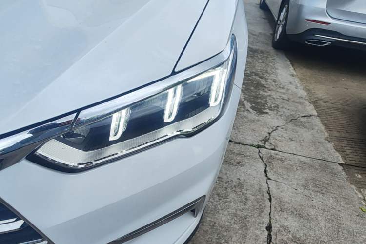 Used BYD Song Pro New Energy 2019 DM 1.5T Four-Wheel Drive Performance Edition Deluxe Model Left Front Headlight