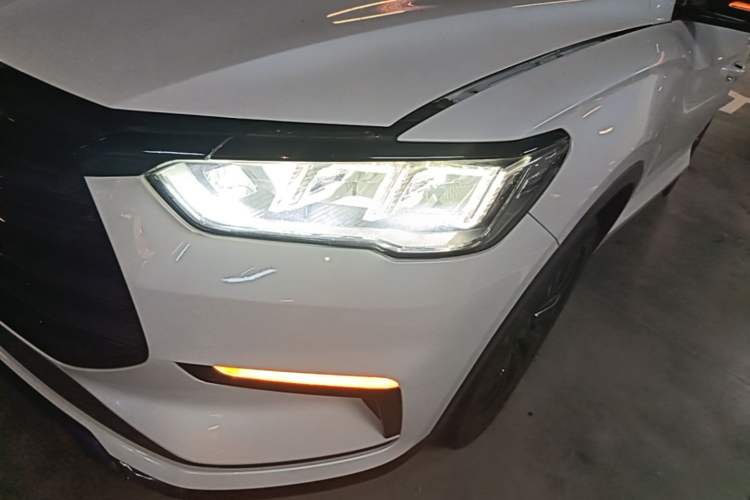Used BYD Song Pro New Energy 2019 DM 1.5T Four-Wheel Drive Performance Edition Deluxe Model Left Front Headlight