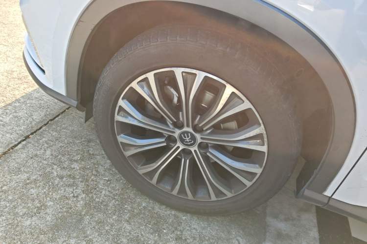 Used BYD Song Pro New Energy 2019 DM 1.5T Four-Wheel Drive Performance Edition Flagship Model Left Front Wheel Hub