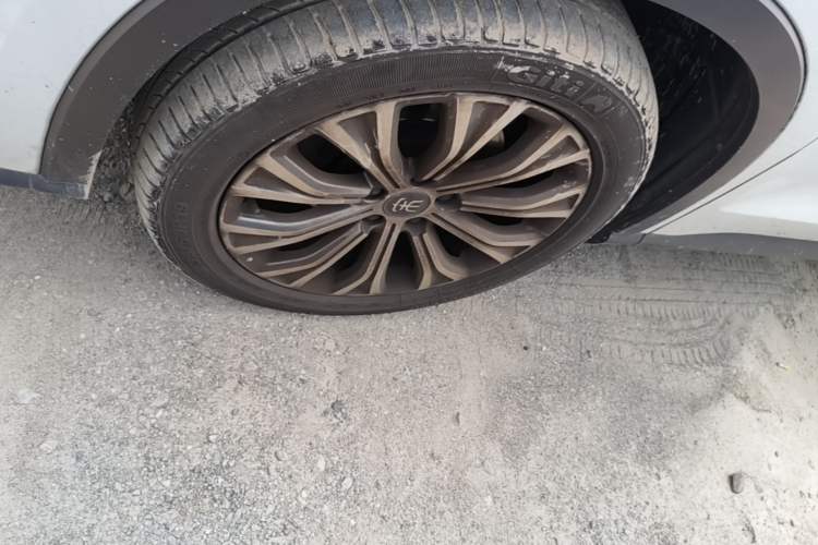 Used BYD Song Pro New Energy 2019 DM 1.5T Four-Wheel Drive Performance Edition Flagship Model Left Front Wheel Hub