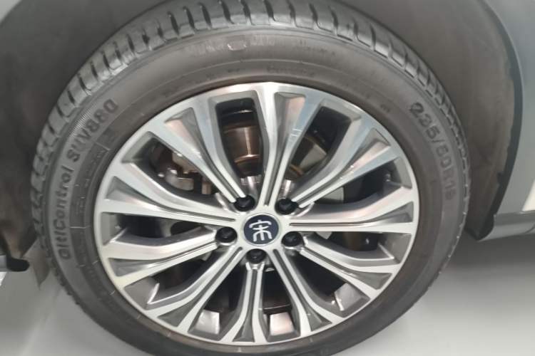 Used BYD Song Pro New Energy 2019 DM 1.5T Four-Wheel Drive Performance Edition Deluxe Model Left Front Wheel Hub