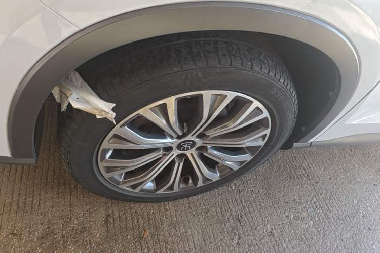 Used BYD Song Pro New Energy 2019 DM 1.5T Four-Wheel Drive Performance Edition Deluxe Model Left Front Wheel Hub