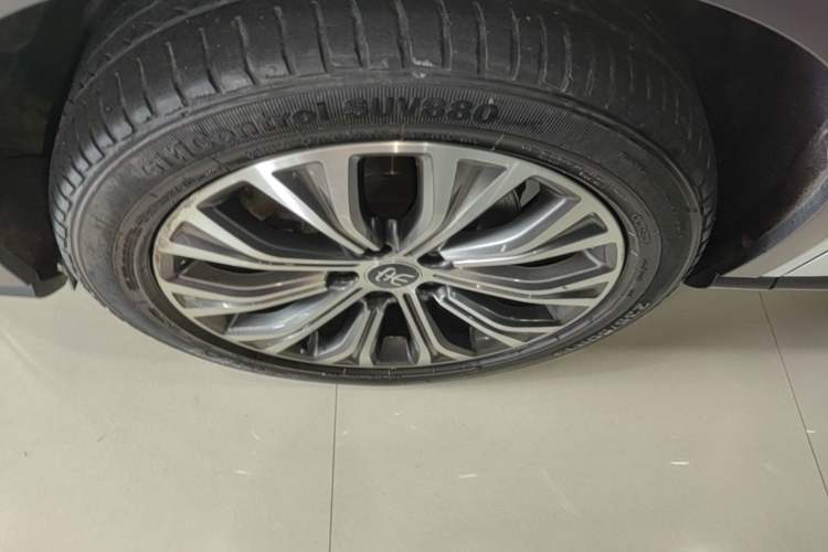 Used BYD Song Pro New Energy 2019 DM 1.5T Four-Wheel Drive Performance Edition Deluxe Model Left Front Wheel Hub