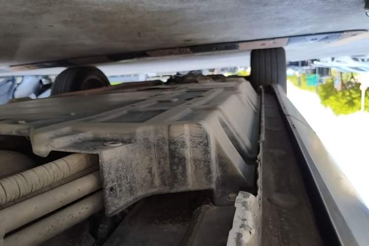 Used BYD Song Pro New Energy 2019 DM 1.5T Four-Wheel Drive Performance Edition Deluxe Model Left Side Sill