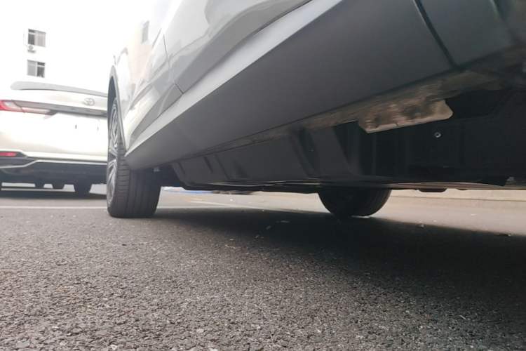 Used BYD Song Pro New Energy 2019 DM 1.5T Four-Wheel Drive Performance Edition Flagship Model Left Side Sill