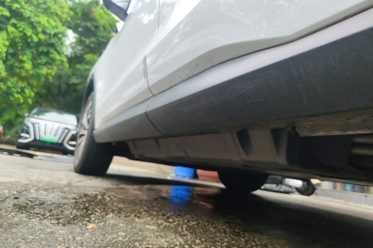 Used BYD Song Pro New Energy 2019 DM 1.5T Four-Wheel Drive Performance Edition Deluxe Model Left Side Sill