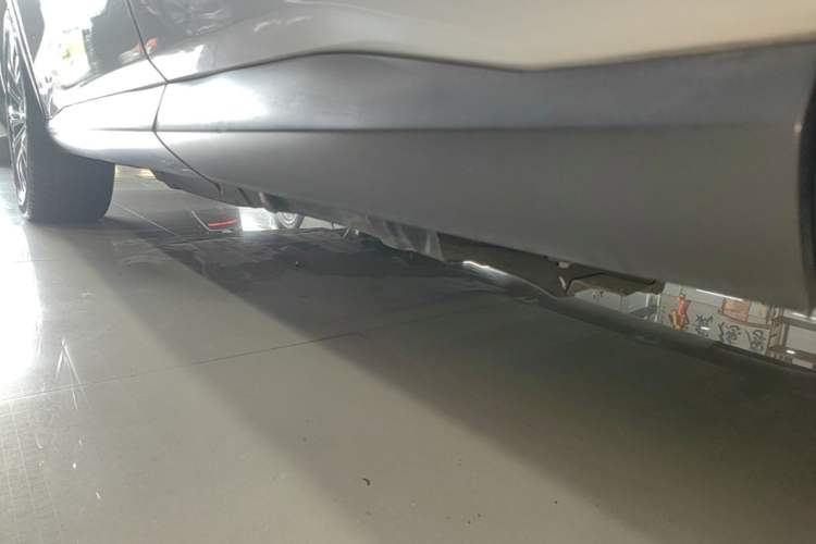 Used BYD Song Pro New Energy 2019 DM 1.5T Four-Wheel Drive Performance Edition Deluxe Model Left Side Sill