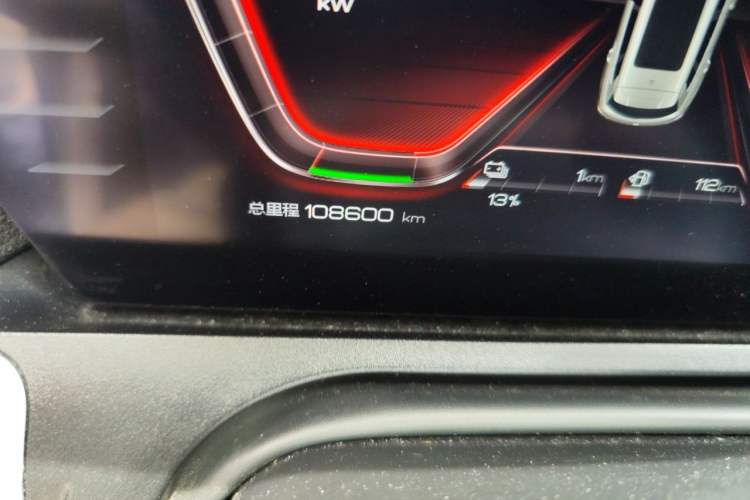 Used BYD Song Pro New Energy 2019 DM 1.5T Four-Wheel Drive Performance Edition Deluxe Model Odometer Close Up