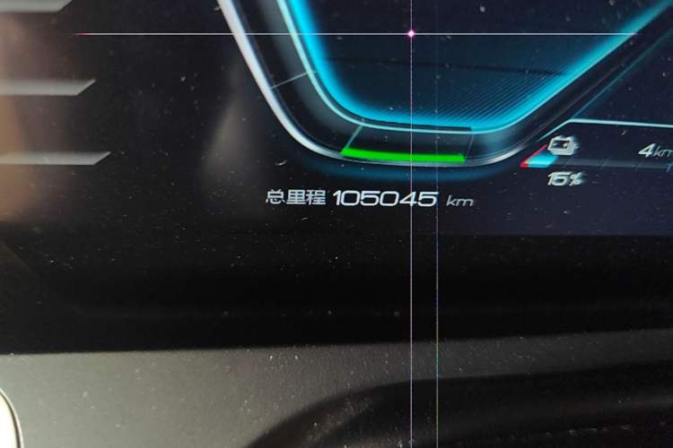 Used BYD Song Pro New Energy 2019 DM 1.5T Four-Wheel Drive Performance Edition Deluxe Model Odometer Close Up