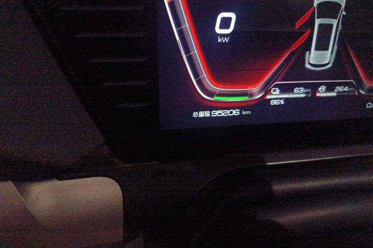 Used BYD Song Pro New Energy 2019 DM 1.5T Four-Wheel Drive Performance Edition Deluxe Model Odometer Close Up