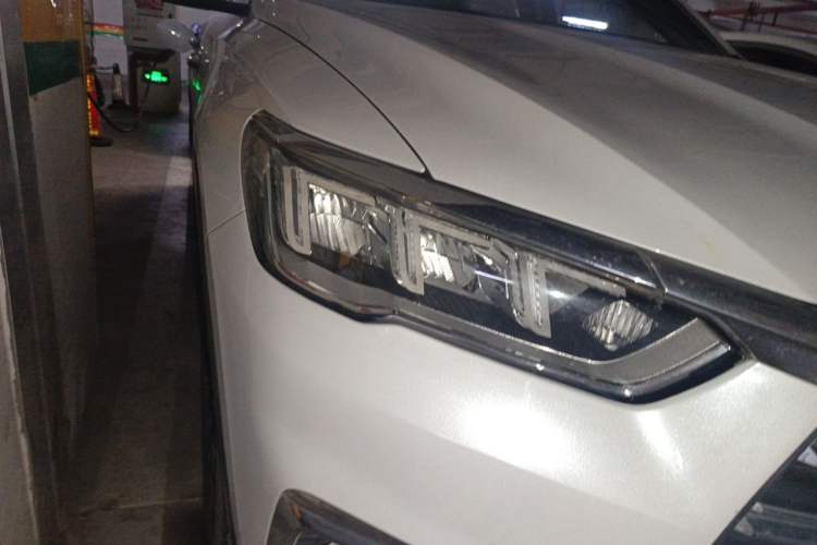 Used BYD Song Pro New Energy 2019 DM 1.5T Four-Wheel Drive Performance Edition Deluxe Model Right Front Headlight
