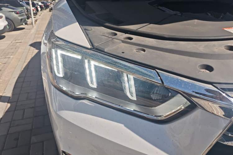 Used BYD Song Pro New Energy 2019 DM 1.5T Four-Wheel Drive Performance Edition Flagship Model Right Front Headlight