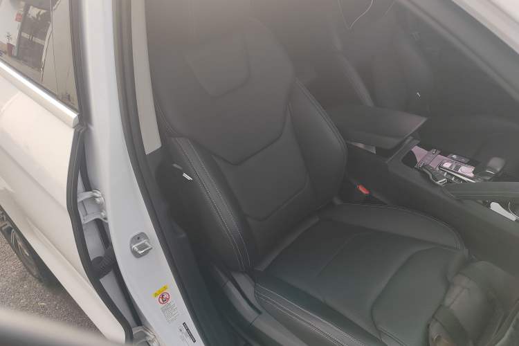 Used BYD Song Pro New Energy 2019 DM 1.5T Four-Wheel Drive Performance Edition Flagship Model Right Front Seat
