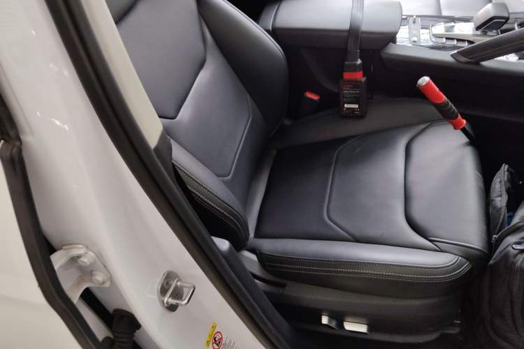 Used BYD Song Pro New Energy 2019 EV High-Power Deluxe Model Right Front Seat