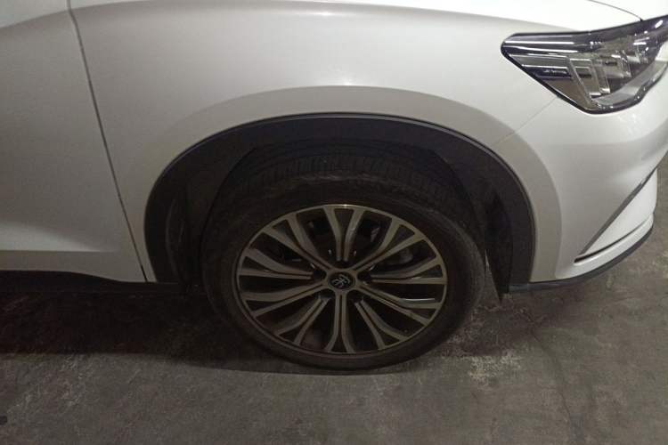 Used BYD Song Pro New Energy 2019 DM 1.5T Four-Wheel Drive Performance Edition Deluxe Model Right Front Wheel Hub