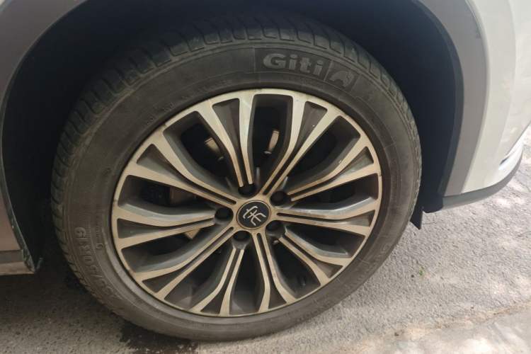 Used BYD Song Pro New Energy 2019 DM 1.5T Four-Wheel Drive Performance Edition Deluxe Model Right Front Wheel Hub