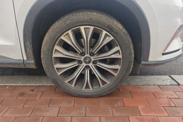 Used BYD Song Pro New Energy 2019 DM 1.5T Four-Wheel Drive Performance Edition Deluxe Model Right Front Wheel Hub