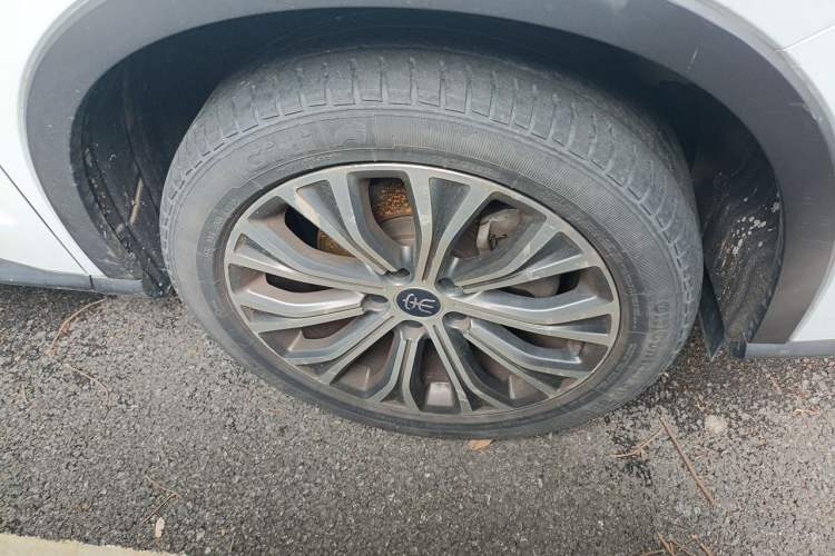 Used BYD Song Pro New Energy 2019 DM 1.5T Four-Wheel Drive Performance Edition Deluxe Model Right Front Wheel Hub