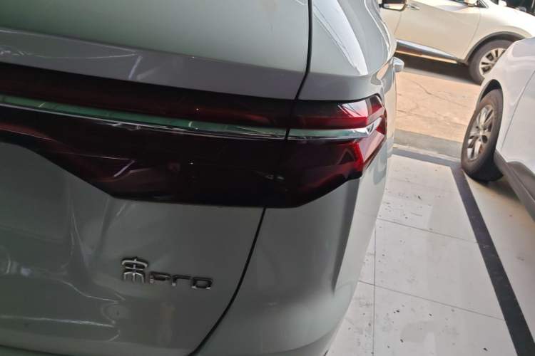 Used BYD Song Pro New Energy 2019 DM 1.5T Four-Wheel Drive Performance Edition Flagship Model Right Rear Taillight