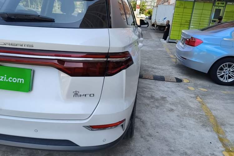 Used BYD Song Pro New Energy 2019 DM 1.5T Four-Wheel Drive Performance Edition Deluxe Model Right Rear Taillight