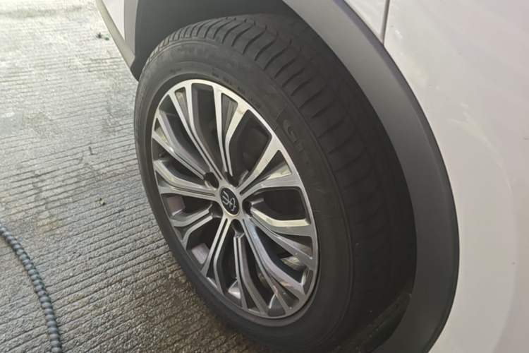Used BYD Song Pro New Energy 2019 DM 1.5T Four-Wheel Drive Performance Edition Deluxe Model Right Rear Wheel Hub