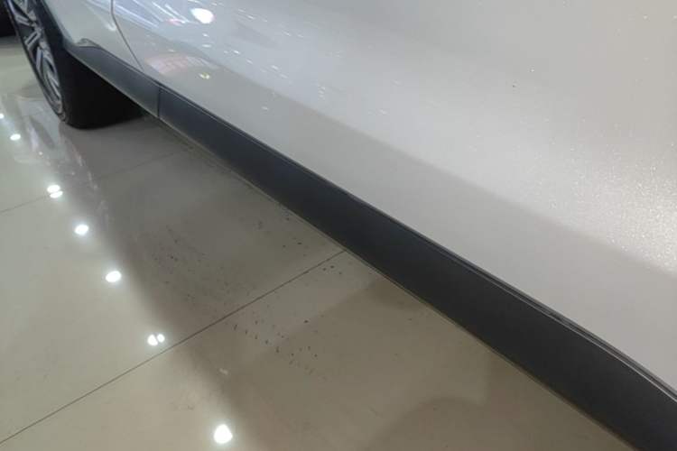 Used BYD Song Pro New Energy 2019 DM 1.5T Four-Wheel Drive Performance Edition Deluxe Model Right Side Sill