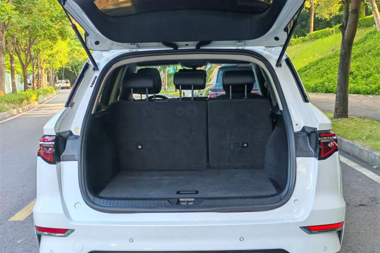 Used BYD Song Pro New Energy 2019 DM 1.5T Four-Wheel Drive Performance Edition Deluxe Model Trunk