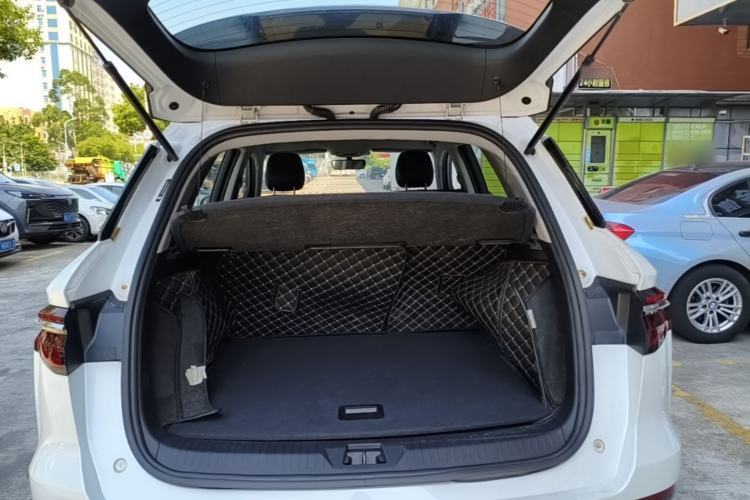 Used BYD Song Pro New Energy 2019 DM 1.5T Four-Wheel Drive Performance Edition Deluxe Model Trunk