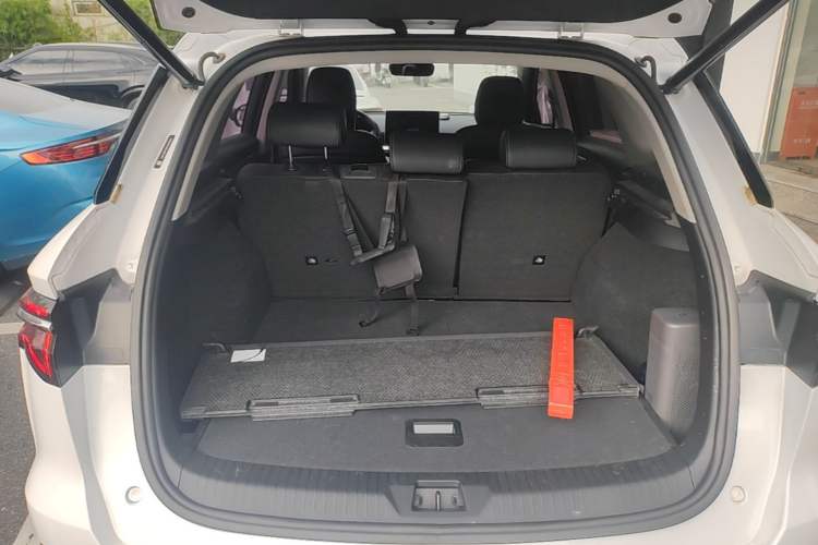 Used BYD Song Pro New Energy 2019 DM 1.5T Four-Wheel Drive Performance Edition Flagship Model Trunk
