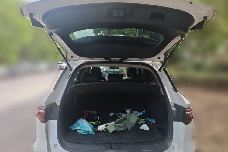 Used BYD Song Pro New Energy 2019 DM 1.5T Four-Wheel Drive Performance Edition Deluxe Model Trunk
