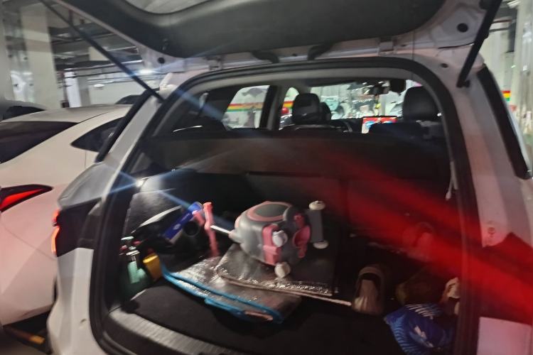Used BYD Song Pro New Energy 2019 DM 1.5T Four-Wheel Drive Performance Edition Deluxe Model Trunk