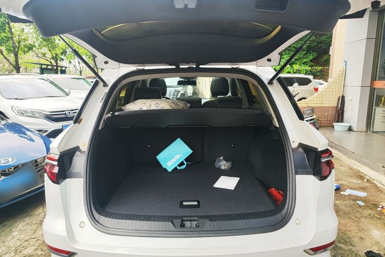 Used BYD Song Pro New Energy 2019 DM 1.5T Four-Wheel Drive Performance Edition Deluxe Model Trunk