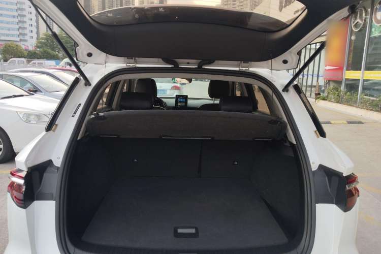 Used BYD Song Pro New Energy 2019 DM 1.5T Four-Wheel Drive Performance Edition Deluxe Model Trunk