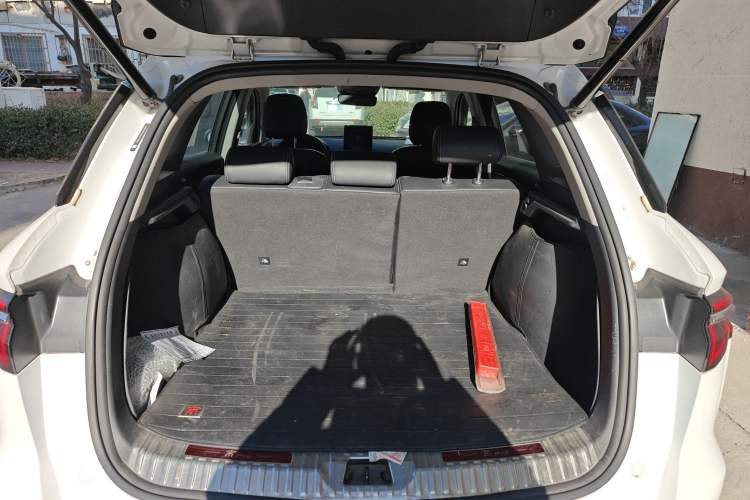 Used BYD Song Pro New Energy 2019 EV High-Power Long-Range Flagship Model Trunk